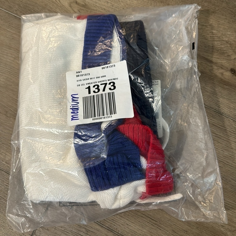 NWT! Anthropologie Celandine High-Waist Sweater Shorts - Size Medium 🧸 - Picture 4 of 5
